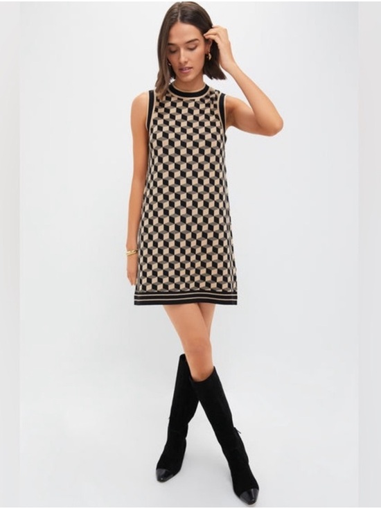 Tuckernuck Dresses & Skirts - Tuckernuck Onyx and Camel Knit Geo Marie Dress